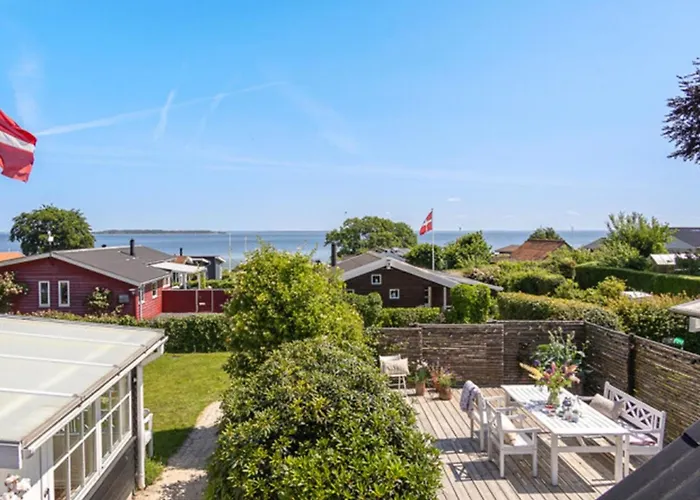Lilie - 150m From The Sea By Interhome Dom wakacyjny